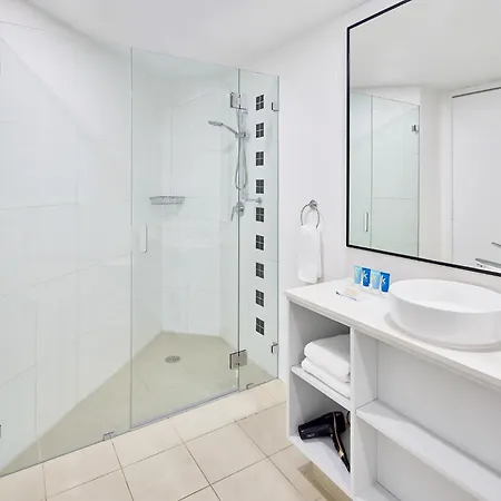 Meriton Suites Waterloo-3
